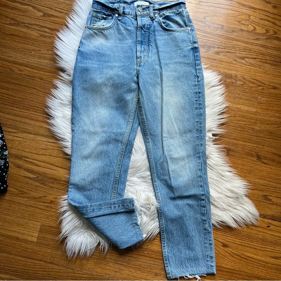 Anine Bing Sonya Jean in medium wash - Picture 11 of 14